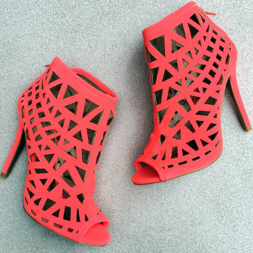 Triangulated Cut-Out Ankle Heels