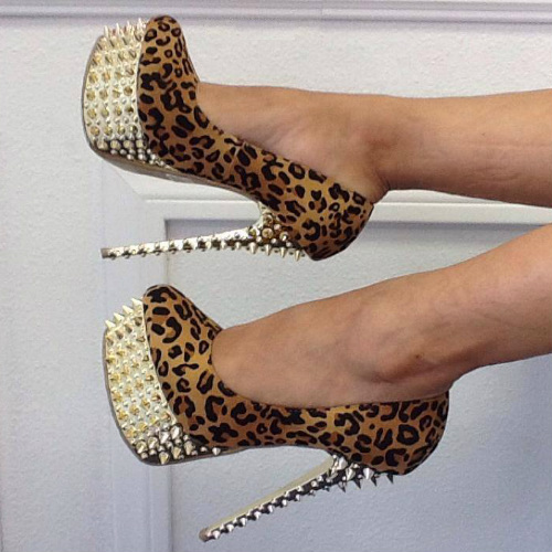 Spike Pump High Heels
