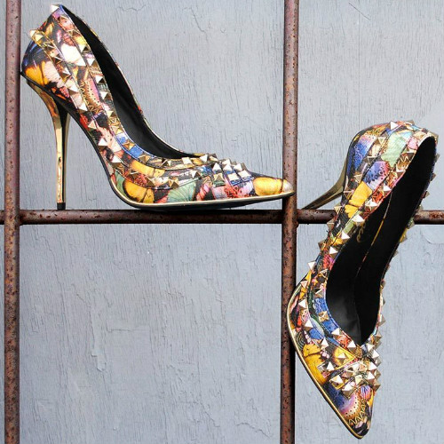 Privileged Pointed Toe Pumps