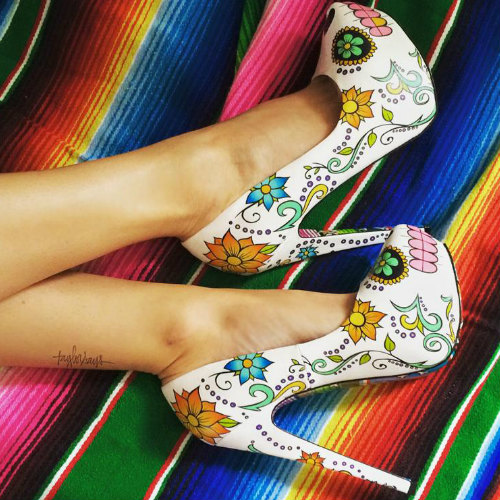 Taylor Says Skully Pump Heels