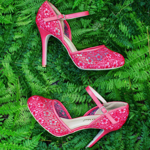 Tea House Retro Heels in Crimson
